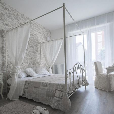 Bed and Breakfast Lilly Chic Monza Zewnętrze zdjęcie